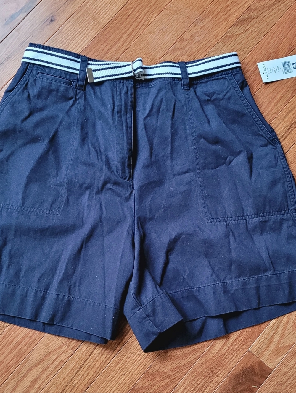 Karen Scott Navy High-Rise Casual Bermuda Shorts with Striped Belt. Size 16. NWT